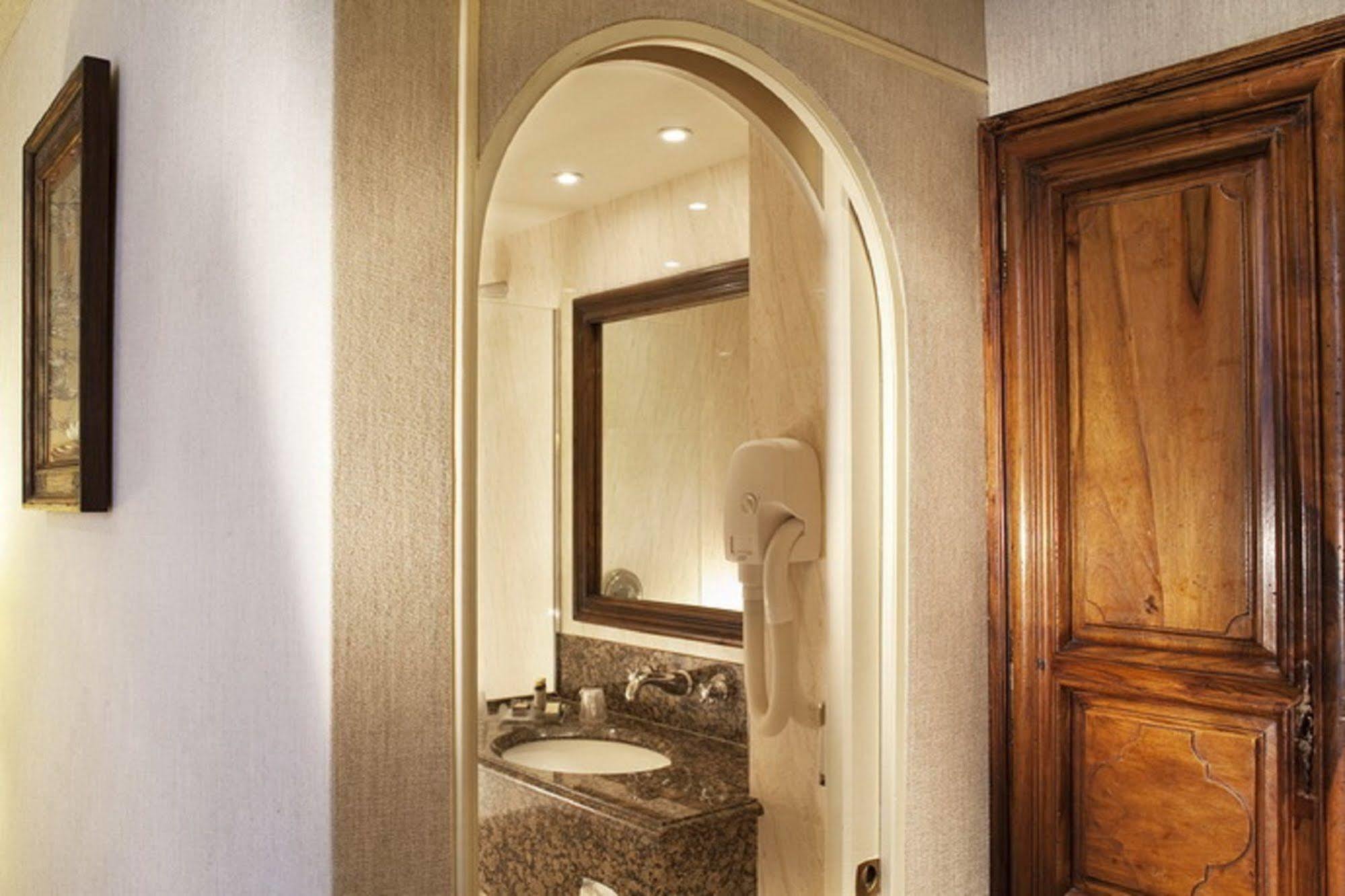 Left Bank Saint Germain 3* Parijs