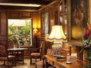 Left Bank Saint Germain Parijs